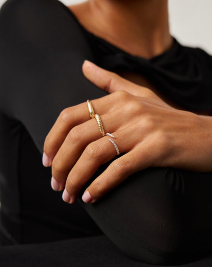 Fine Open Claw Ring | 14ct Solid Gold/Diamond