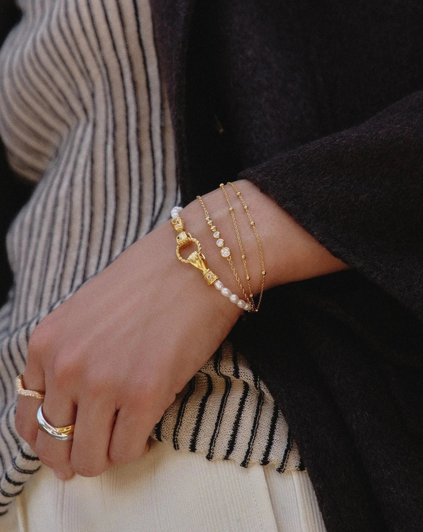 Harris Reed In Good Hands Pearl Bracelet | 18ct Gold Plated/Pearl & Black Onyx