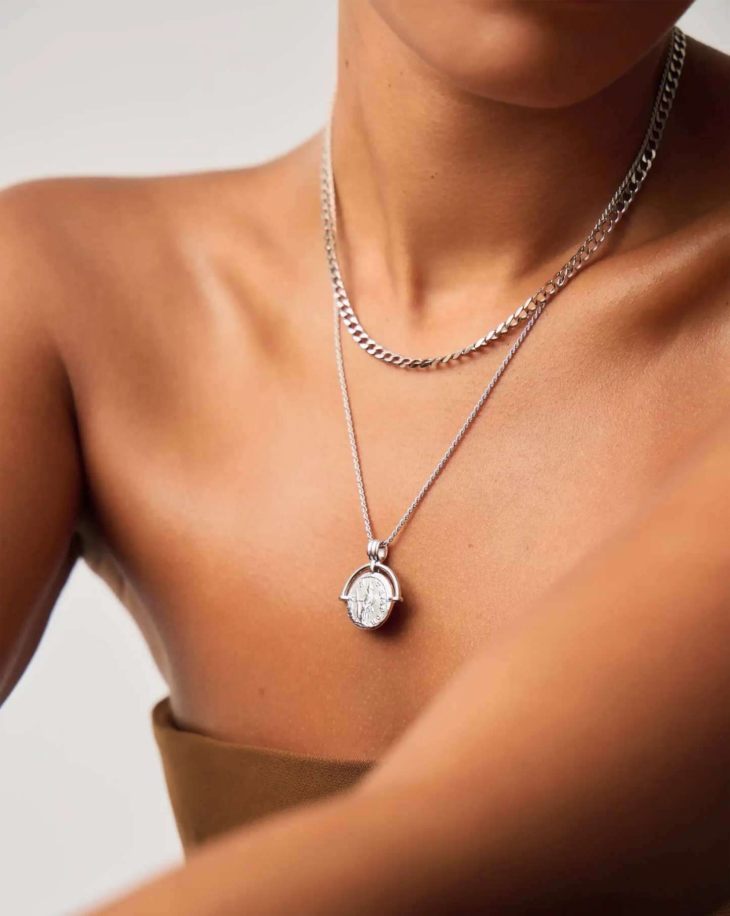 Lucy Williams Medium Engravable Roman Arc Coin Necklace | Silver Plated